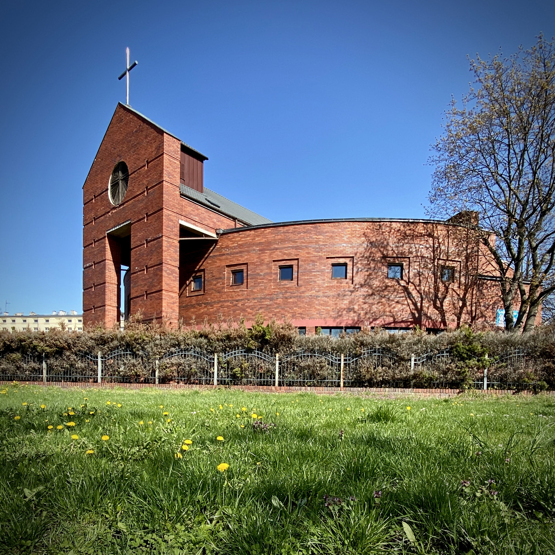 KOŚCIÓŁ ŚW. FAUSTYNY W ŁODZI